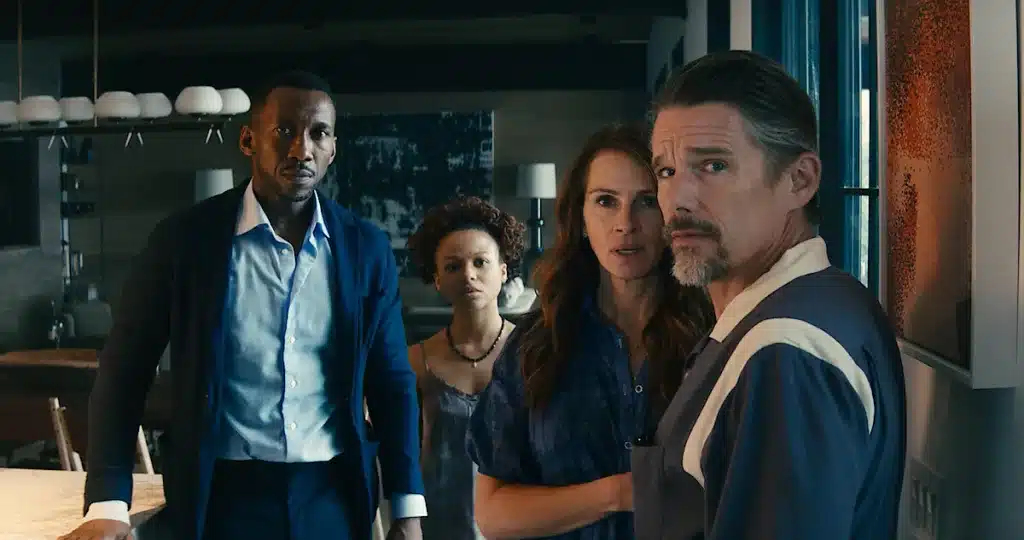 Leave the World Behind (L to R: Mahershala Ali as G.H. Scott, Myha'la as Ruth Scott, Julia Roberts as Amanda Sandford, and Ethan Hawke as Clay Sandford; Source: Netflix, Jojo Whilden)