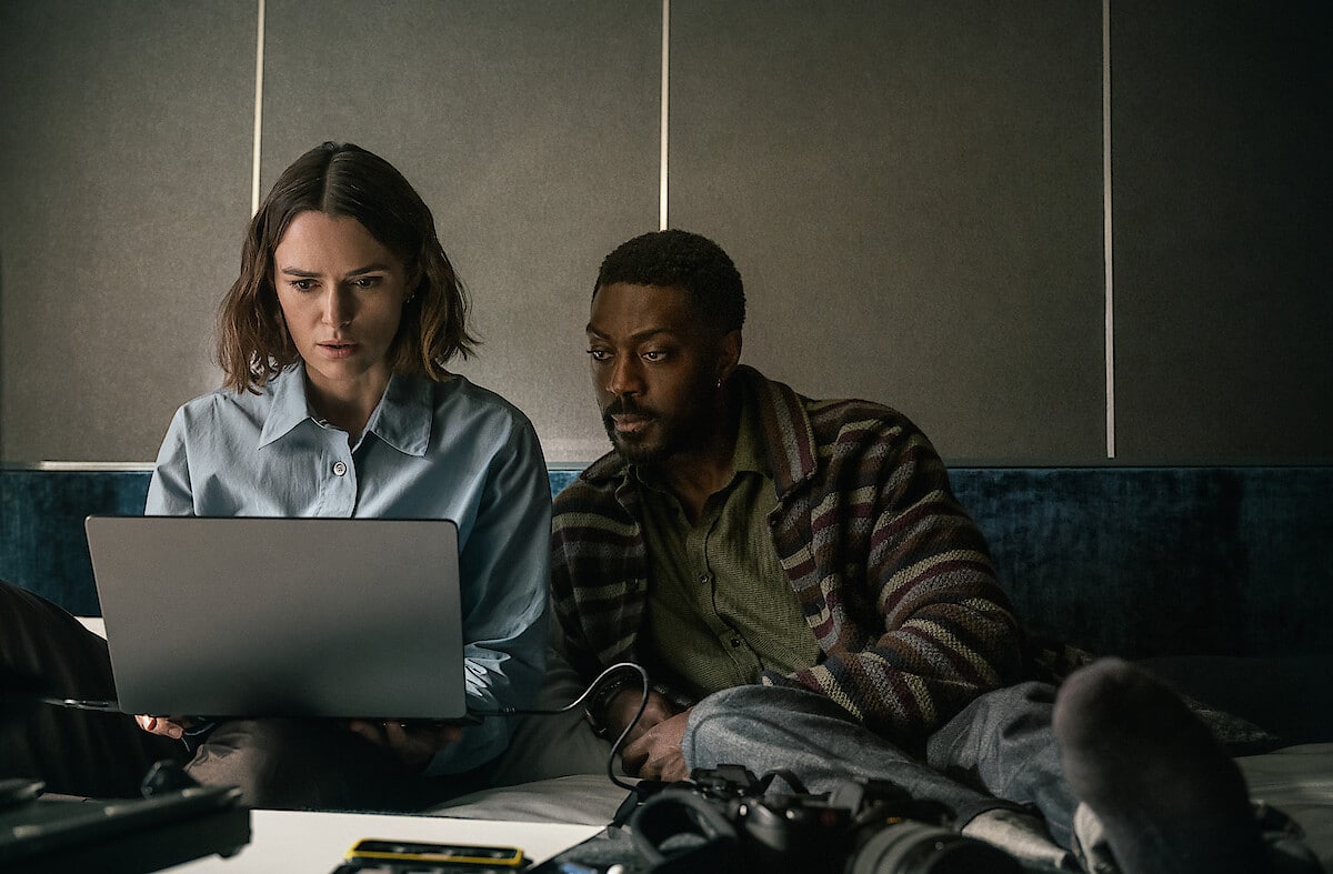 Keira Knightley and David Ajala in 'The Woman in Cabin 10' (Photo Credit: Parisa Taghizadeh/Netflix)